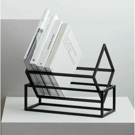 Knygų lentyna PEACE