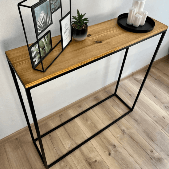 Juoda metalinė konsolė su ąžuolu Steelart