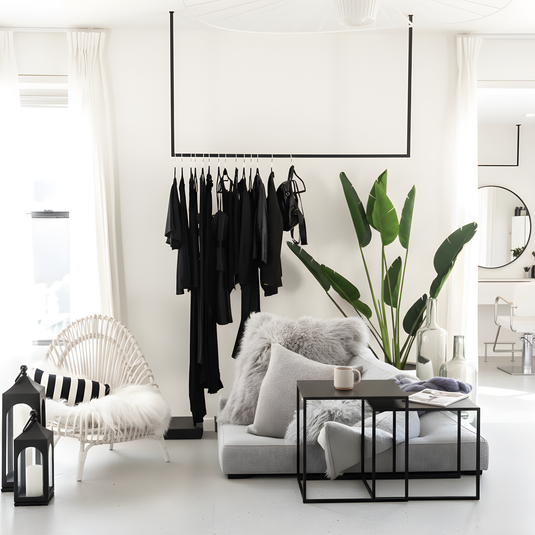 Metaliniai kavos staliukai poilsio erdvėms